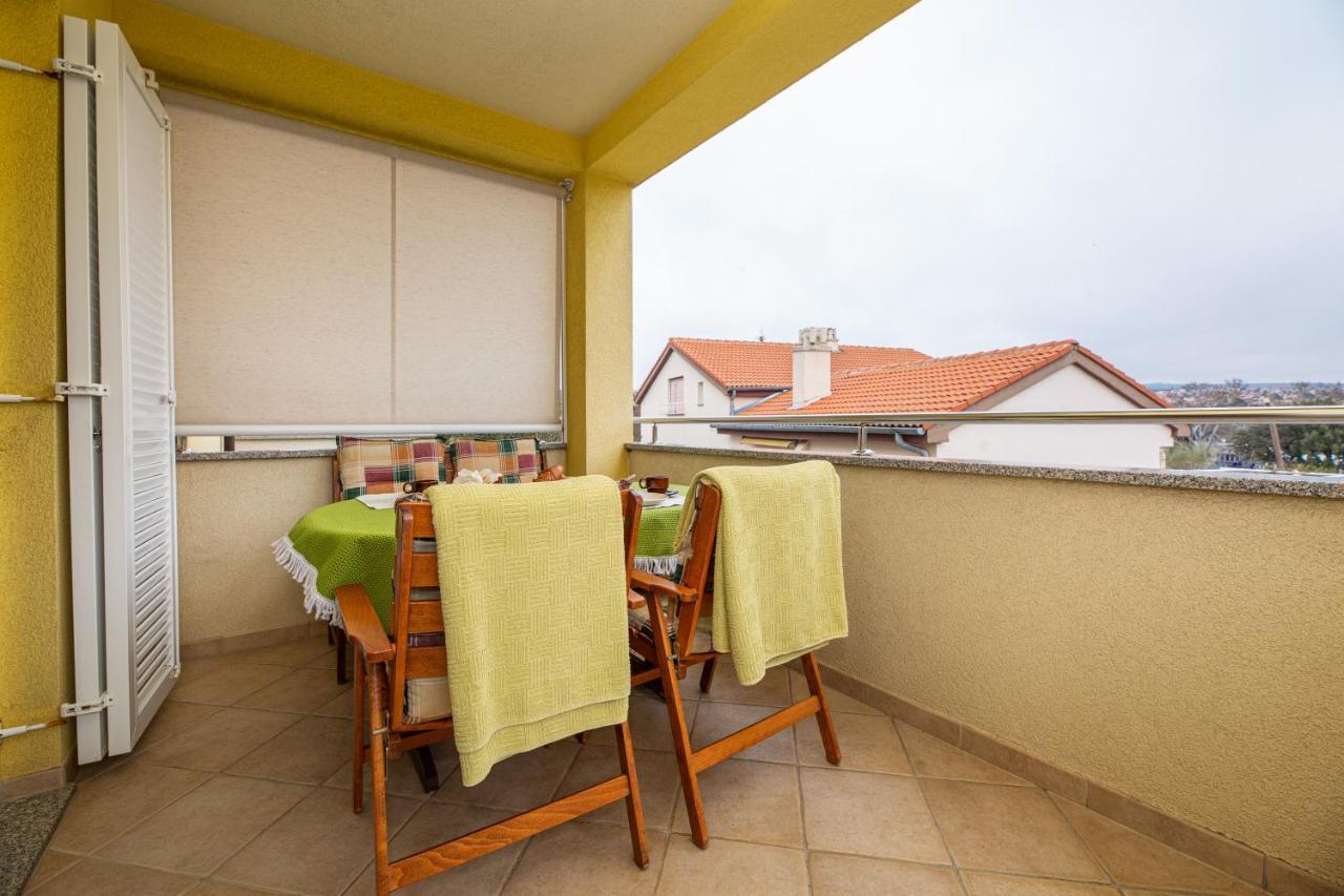 Golden Hope 4+1 Apartment Krk Krk Town Extérieur photo