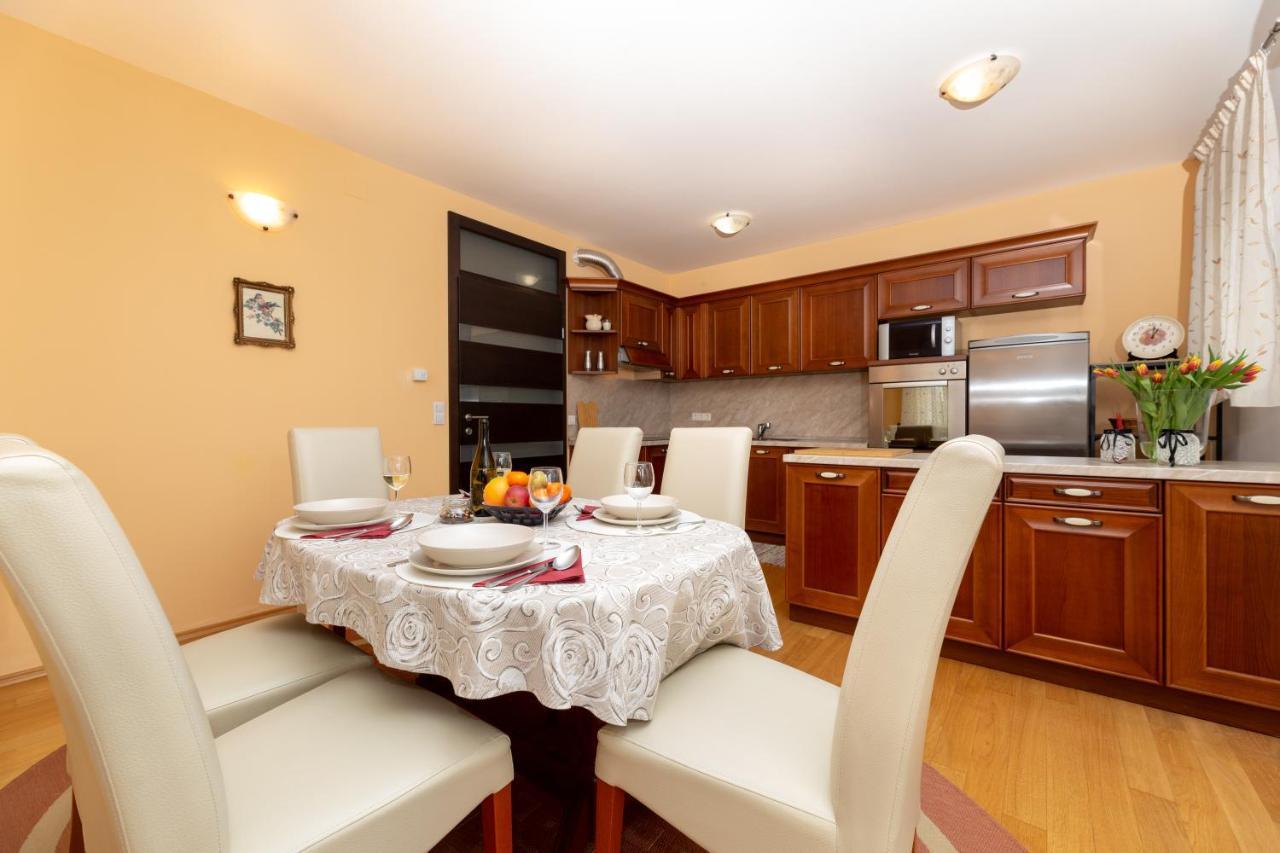 Golden Hope 4+1 Apartment Krk Krk Town Extérieur photo